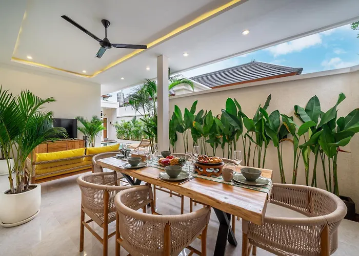 Balibay - Secluded Pool Retreat Close To Attractions スミニャック