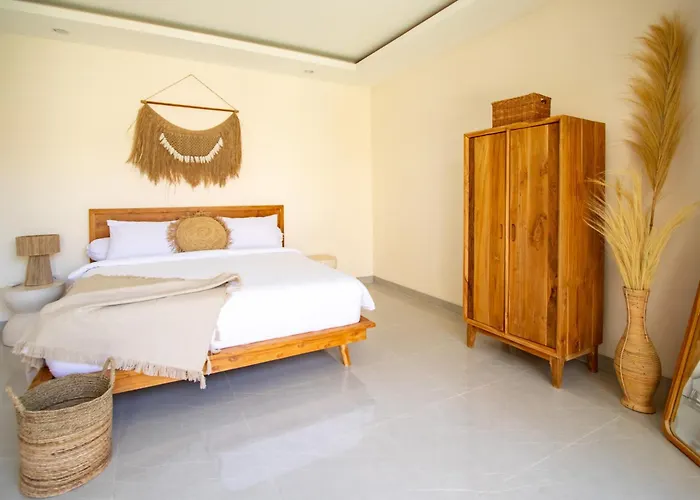 Villa Balibay - Secluded Pool Retreat Close To Attractions *